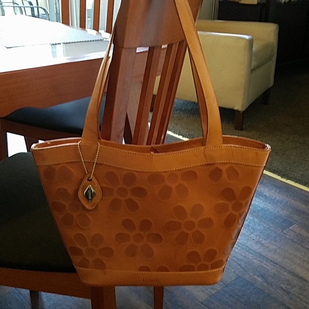 I santi leather bag